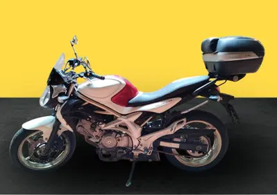 Suzuki Gladius 650 SFV (2009 - 15) usata