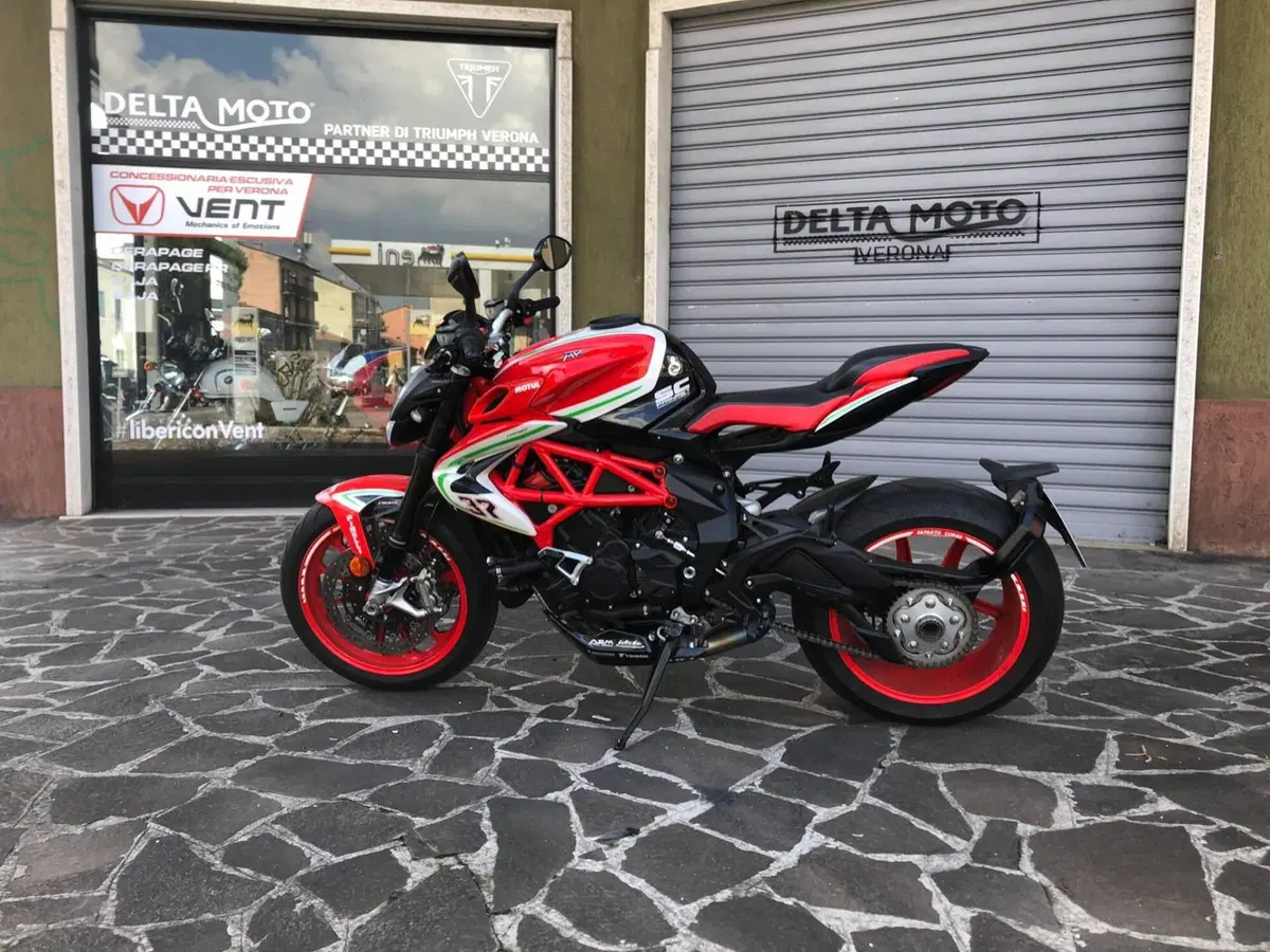 MV Agusta Brutale 800 RC (2019) (7)