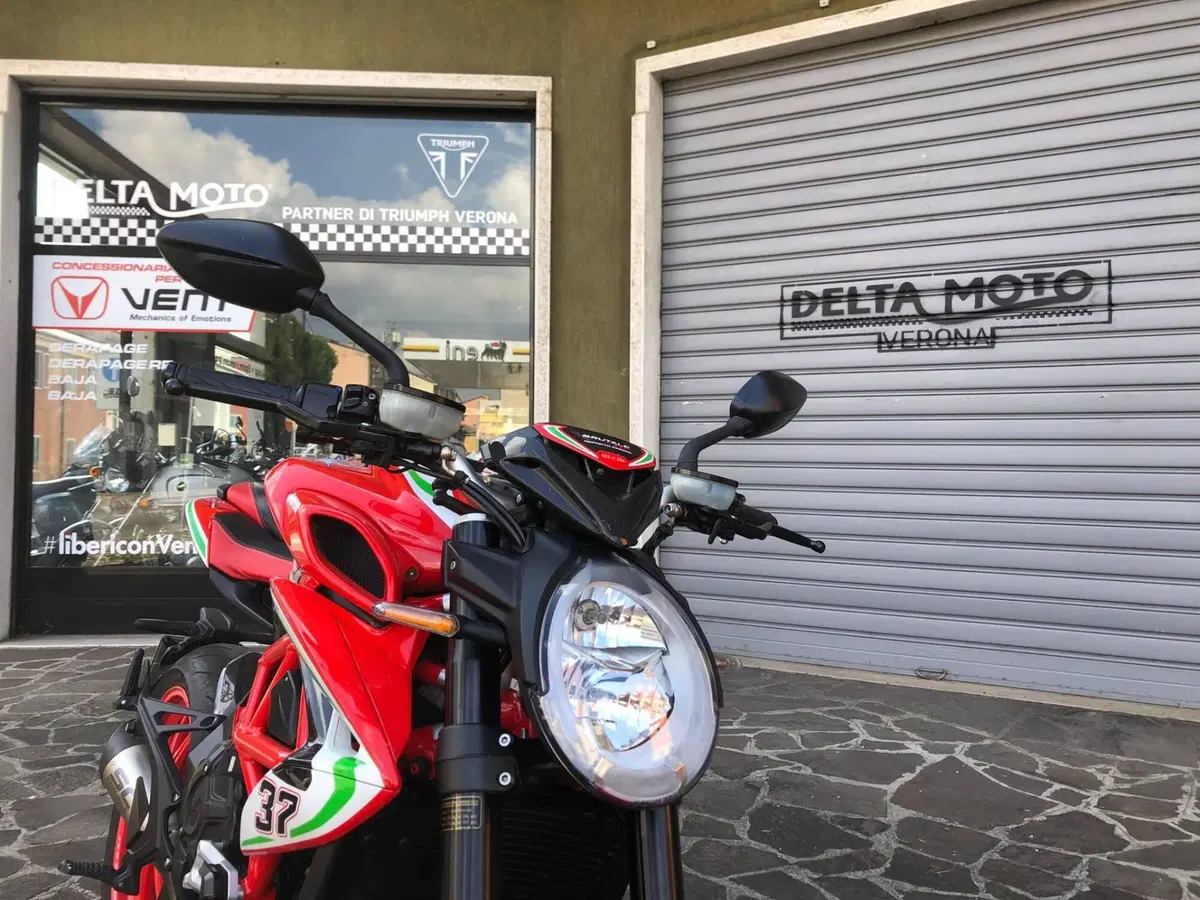 MV Agusta Brutale 800 RC (2019) (16)