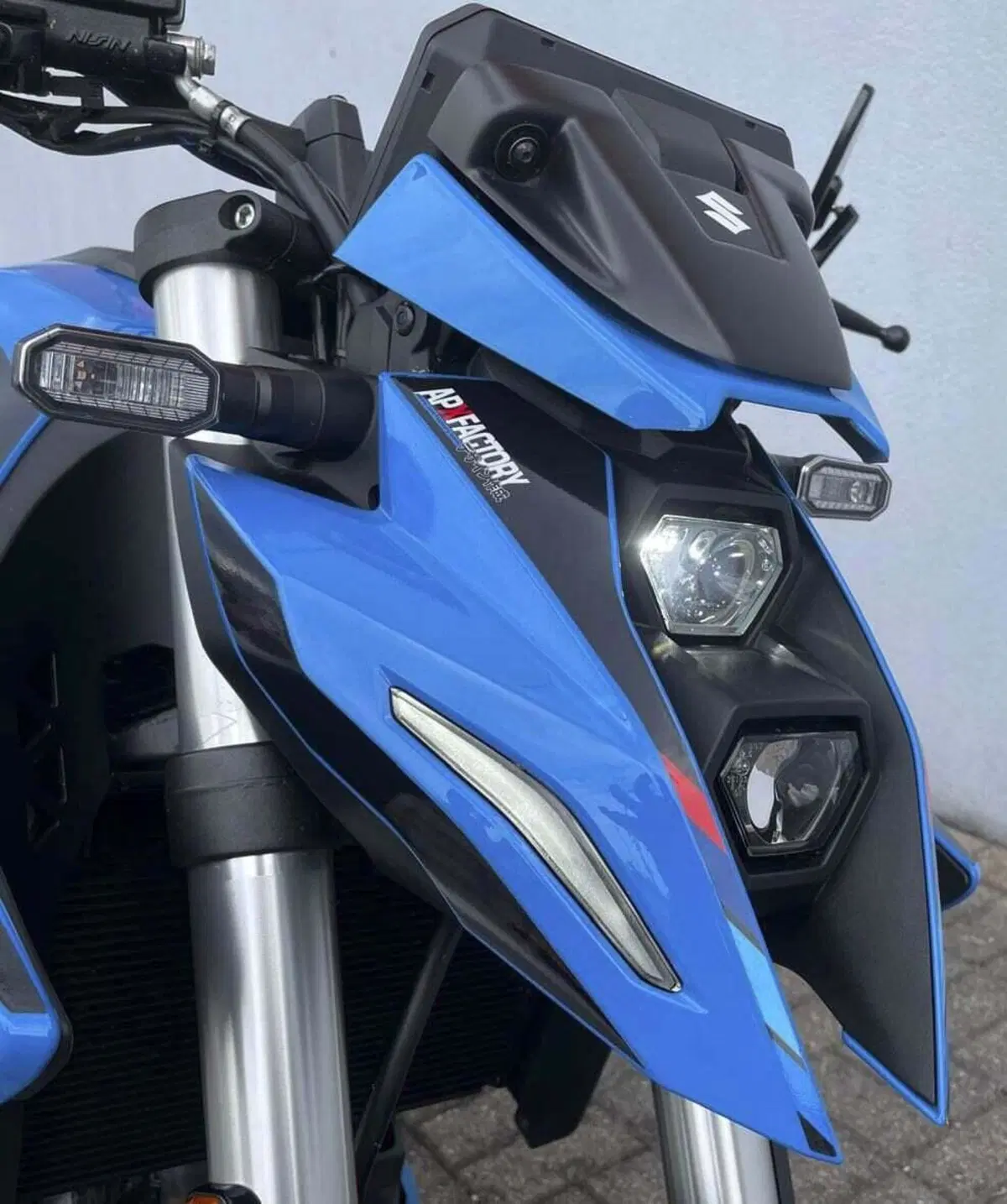 Suzuki GSX-8S (2023 - 24) (4)
