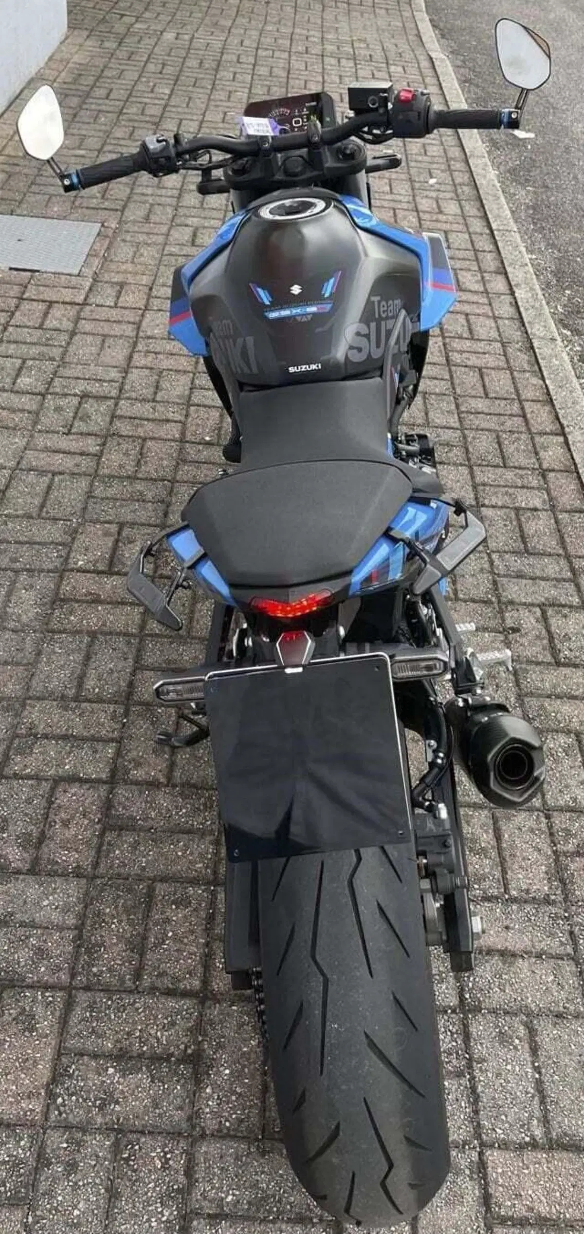 Suzuki GSX-8S (2023 - 24) (5)