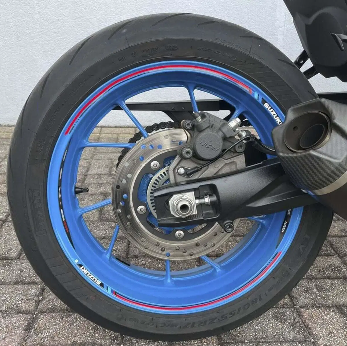 Suzuki GSX-8S (2023 - 24) (9)