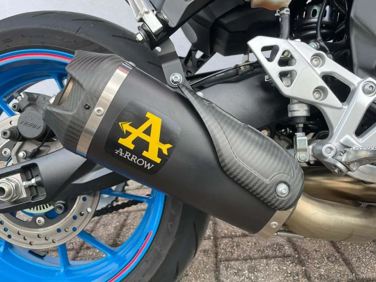Suzuki GSX-8S (2023 - 24) (11)