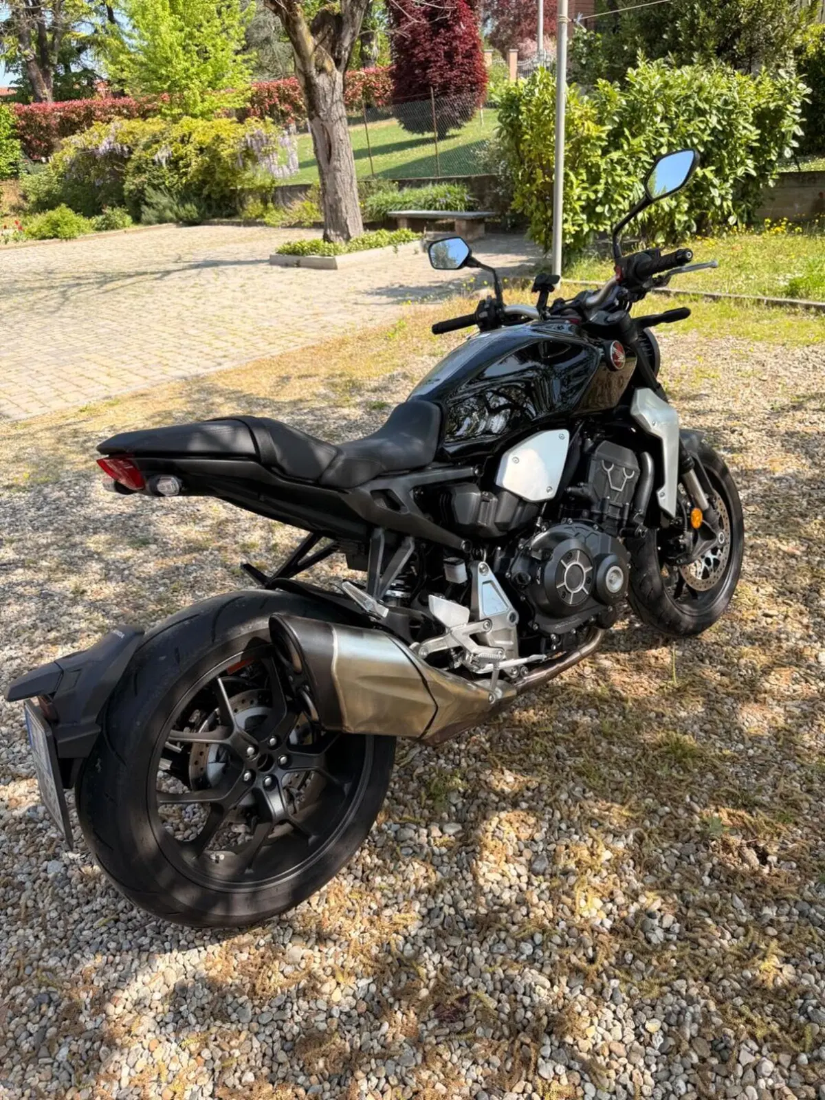 Honda CB 1000 R + Neo Sport Cafè (2019 - 20) (2)