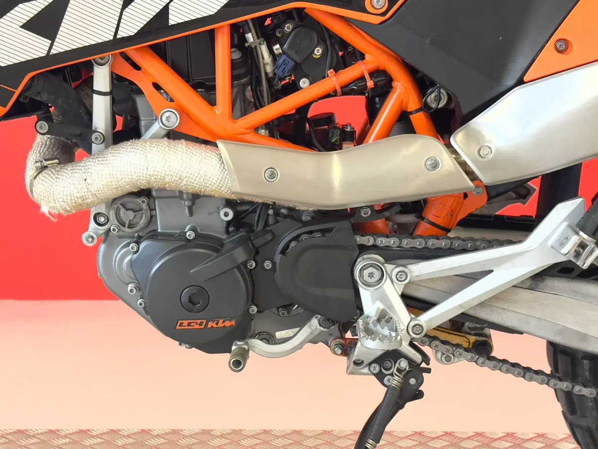 KTM 690 Enduro R (2012 - 17) (4)
