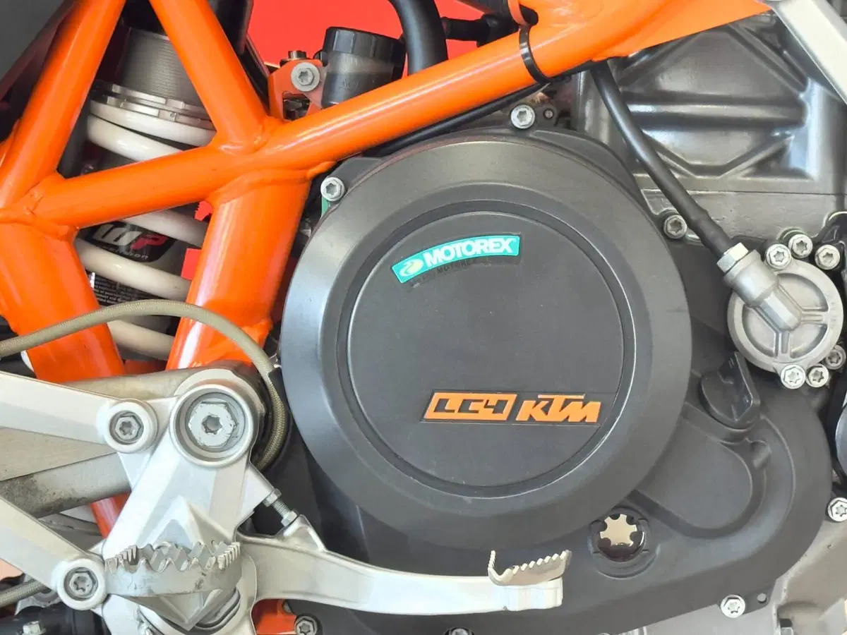 KTM 690 Enduro R (2012 - 17) (8)