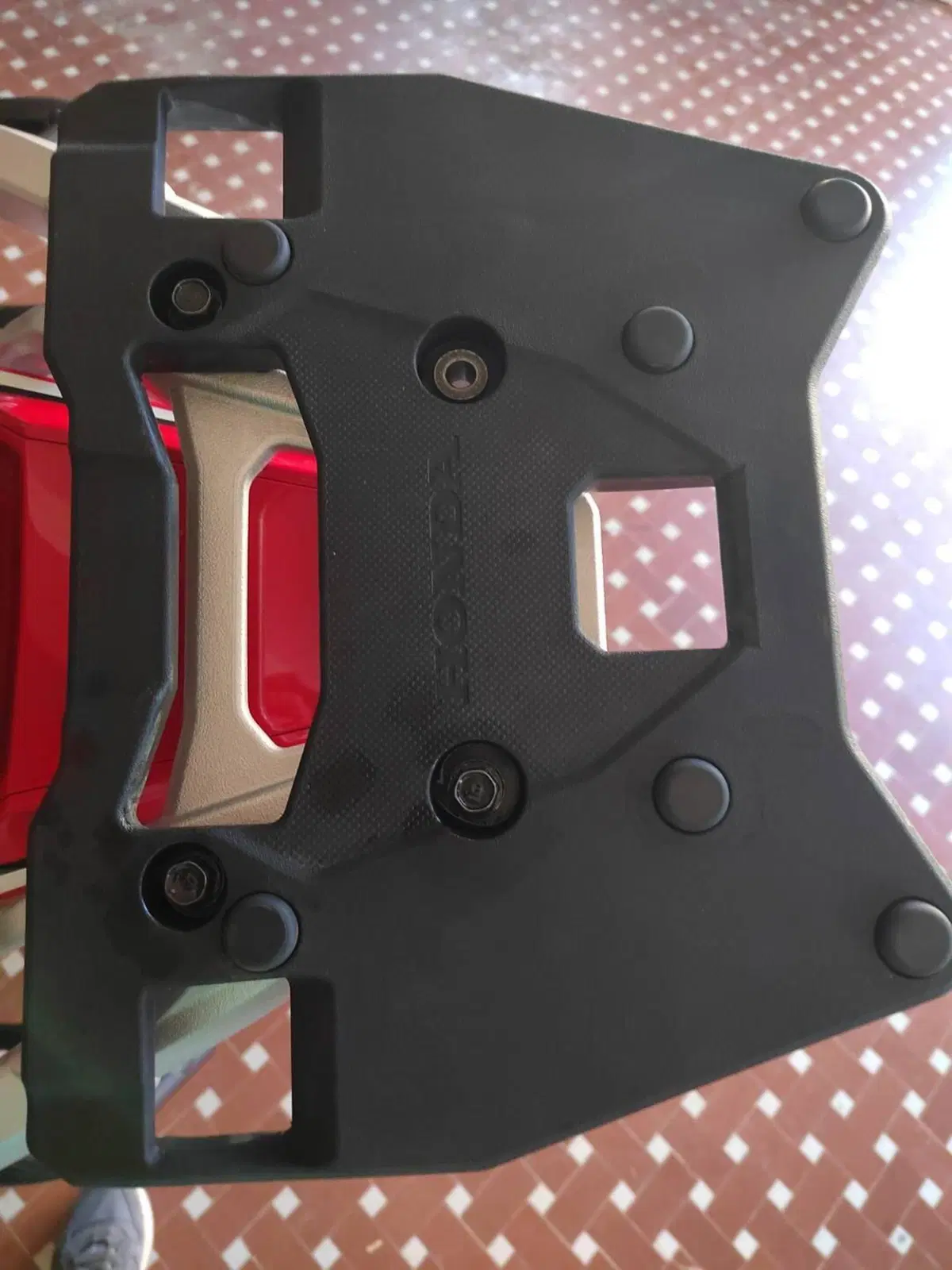 Bauletto + piastra marcati Honda (4)