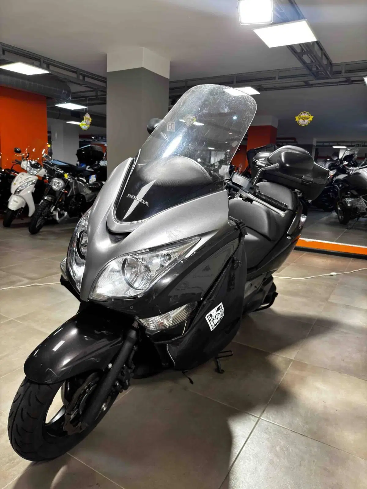 Honda SW-T 400 ABS (2008 - 16) (3)