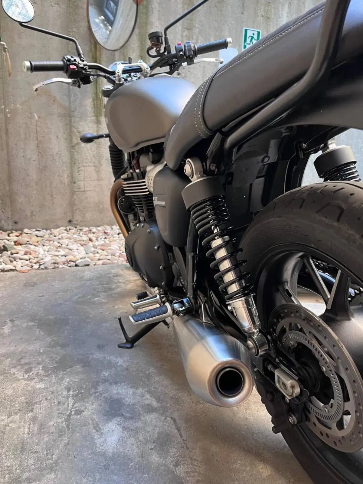 Triumph Street Twin 900 (2019 - 20) (9)
