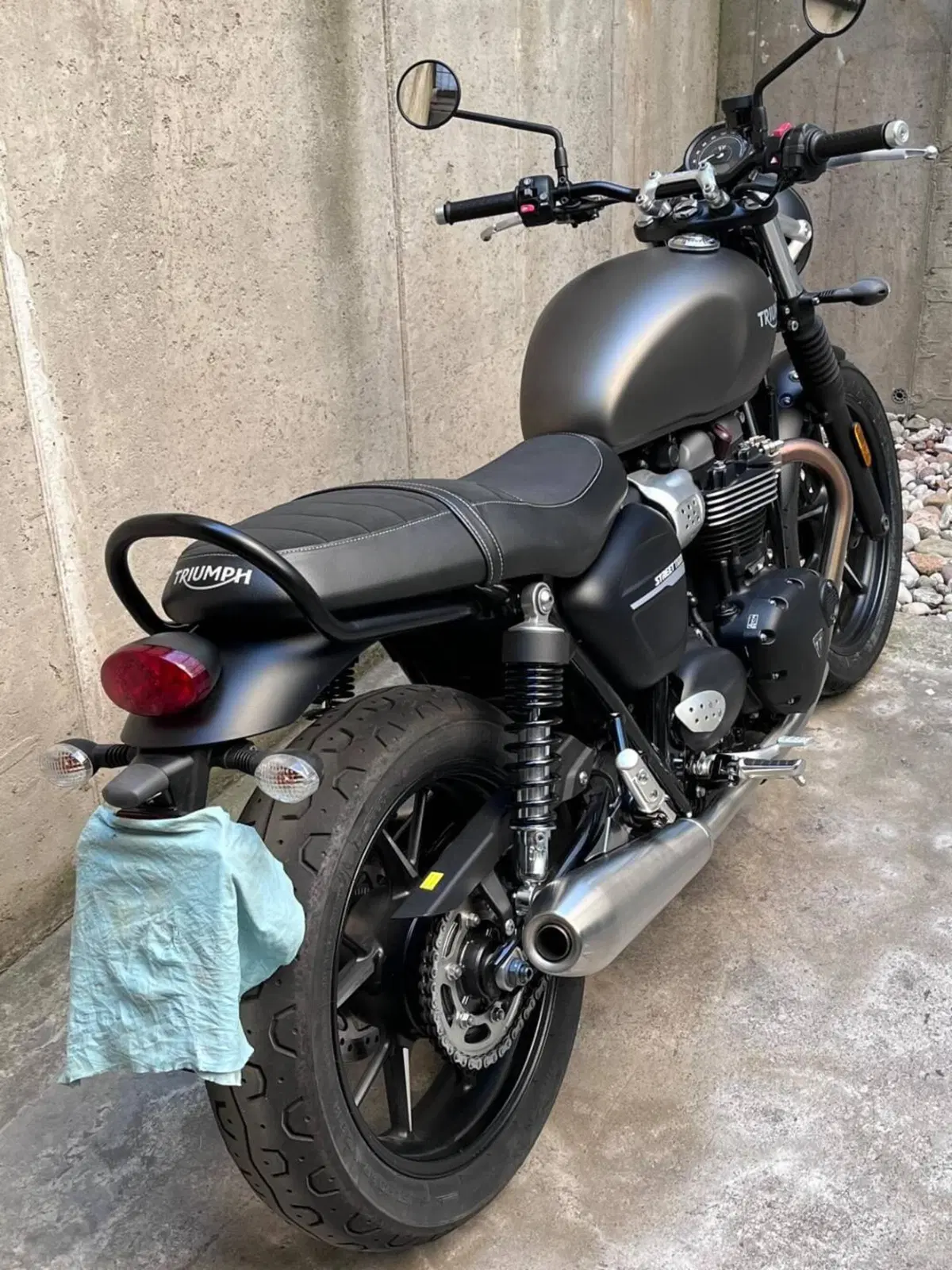 Triumph Street Twin 900 (2019 - 20) (11)