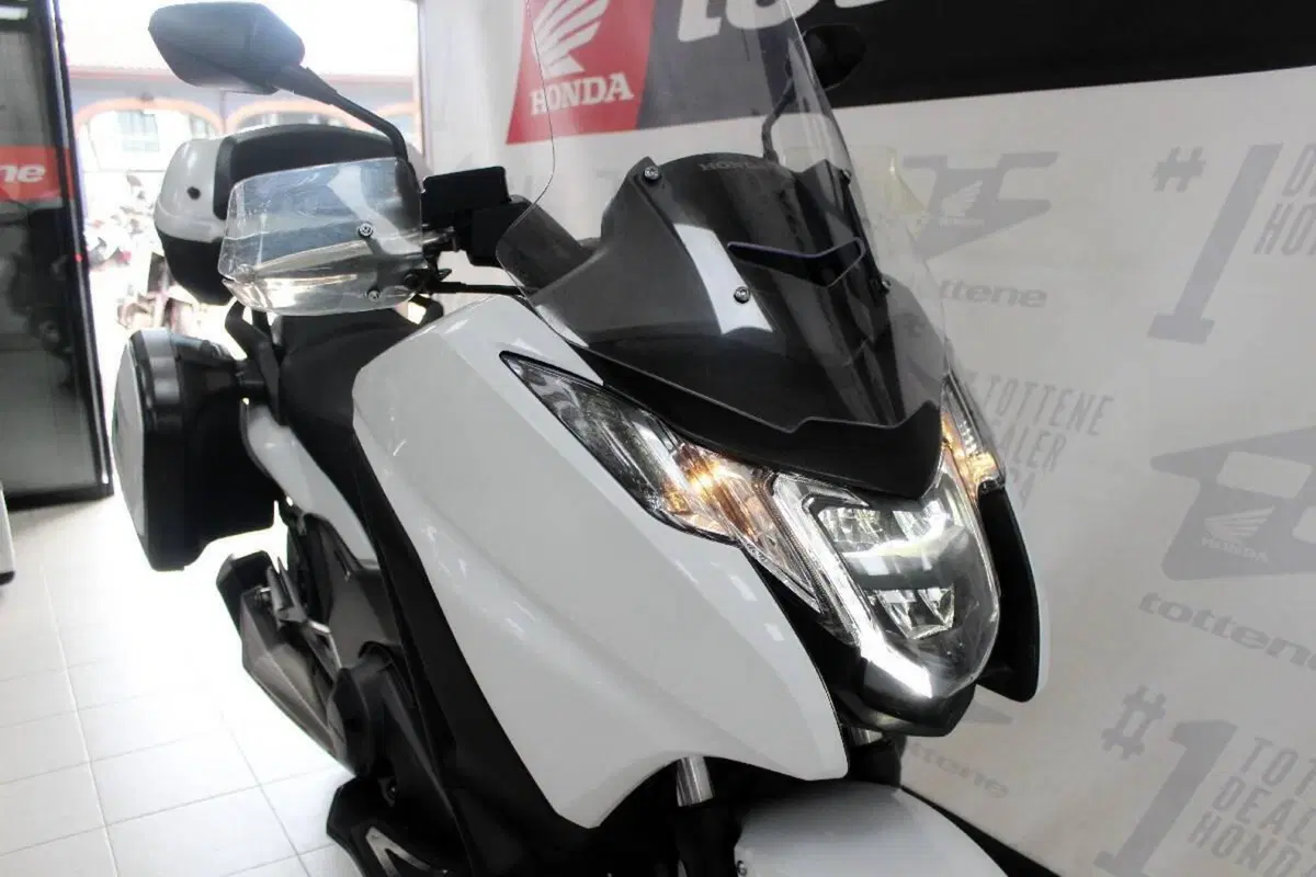 Honda Integra 750 DCT (2016 - 17) (4)