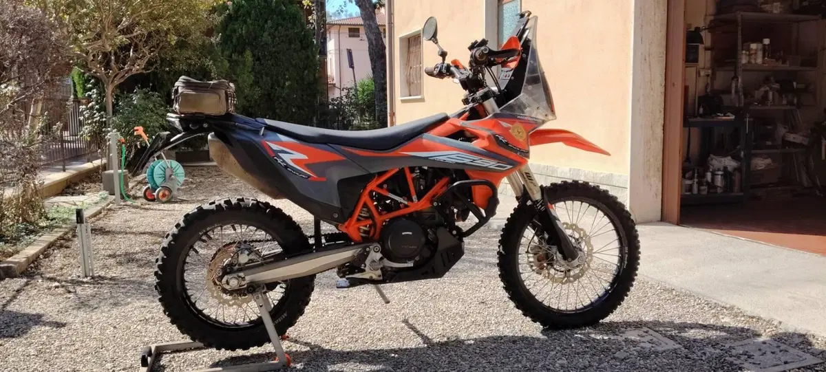 KTM 690 Enduro R (2021) (5)