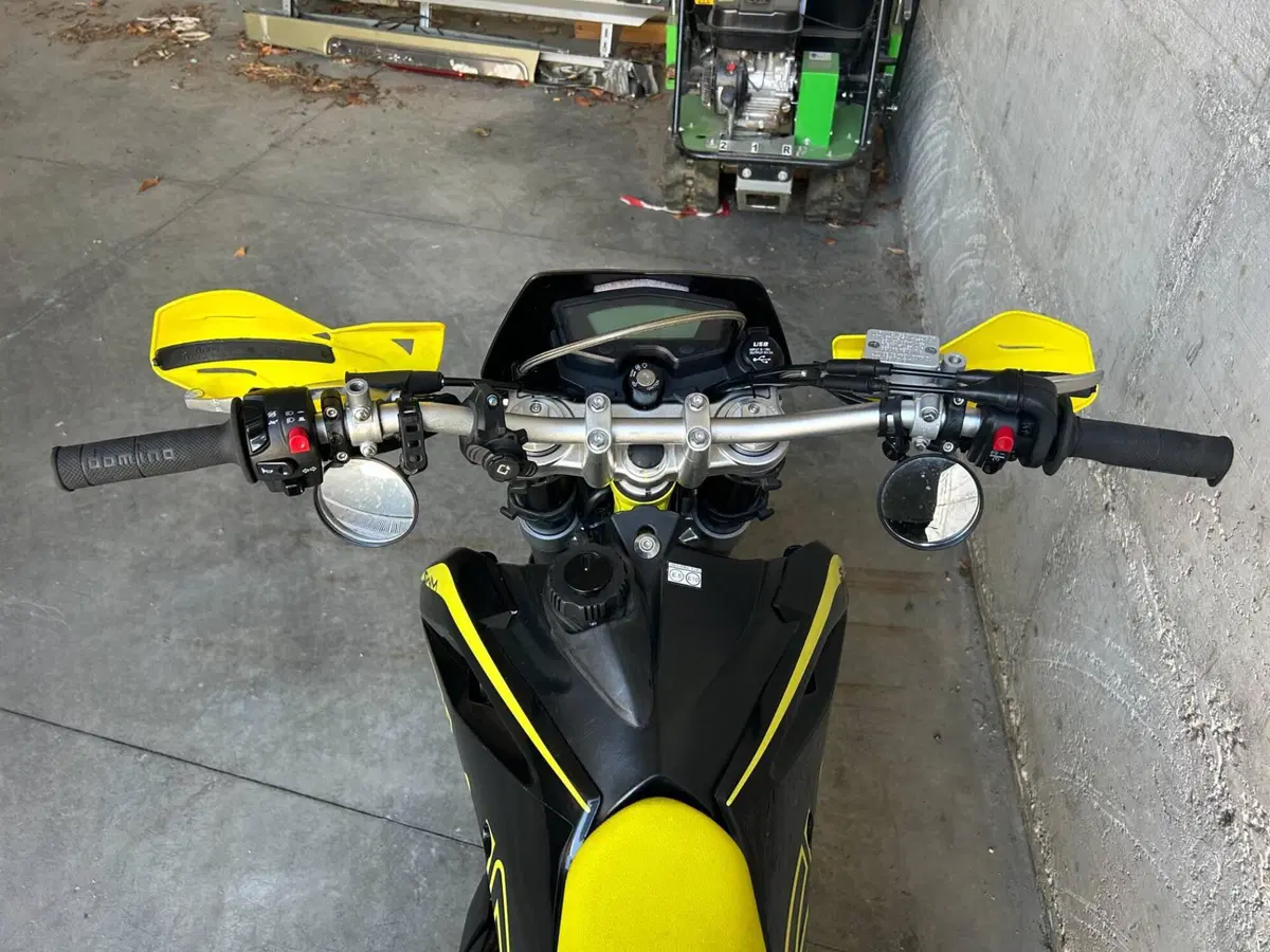 Swm SM 125 R (2022 - 24) (5)