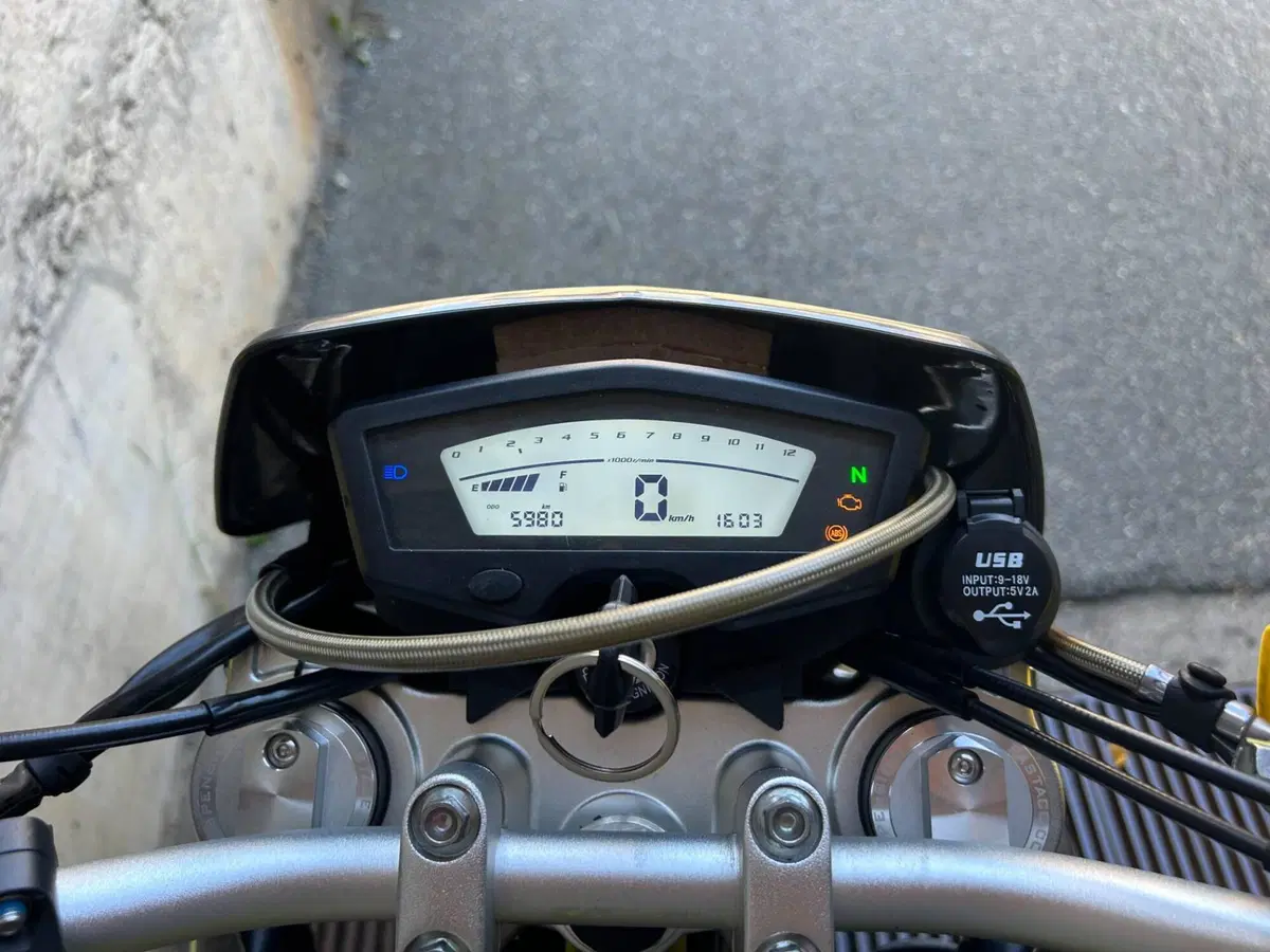 Swm SM 125 R (2022 - 24) (4)