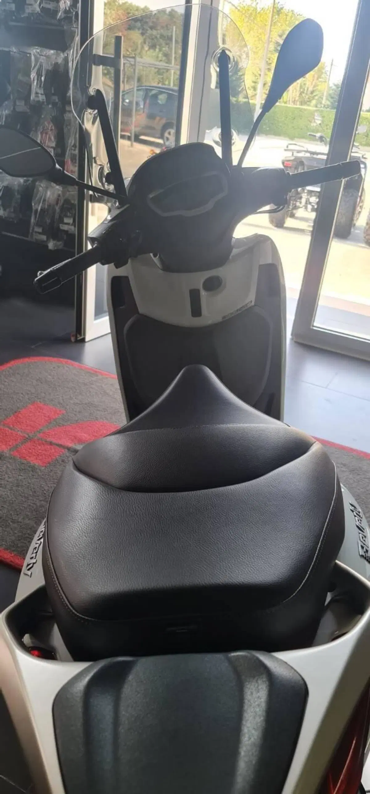 Piaggio Beverly 300 ABS-ASR (2021 - 25) (7)