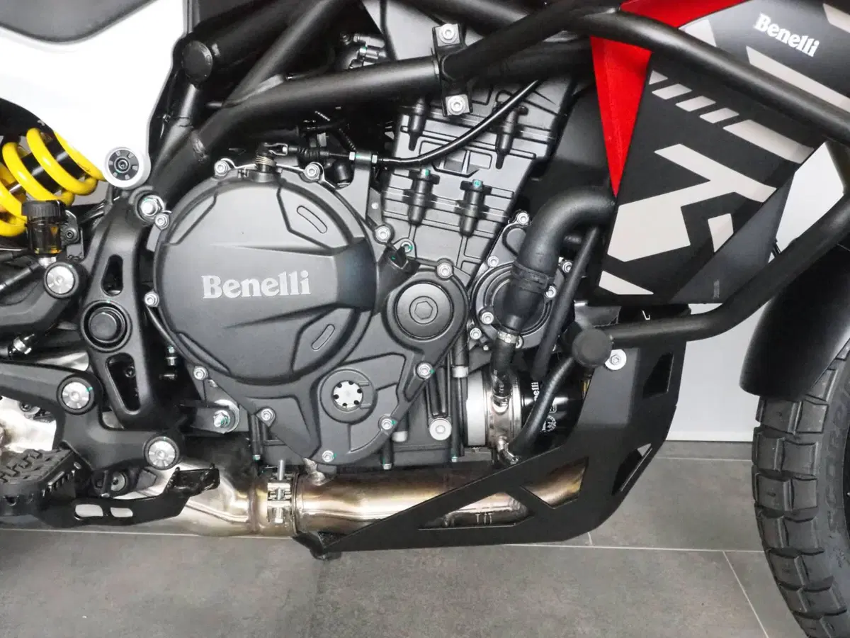 Benelli TRK 902 Xplorer (2026) (2)
