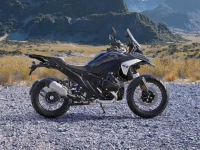 Bmw R 1300 GS Triple Black (2023 - 26) nuova