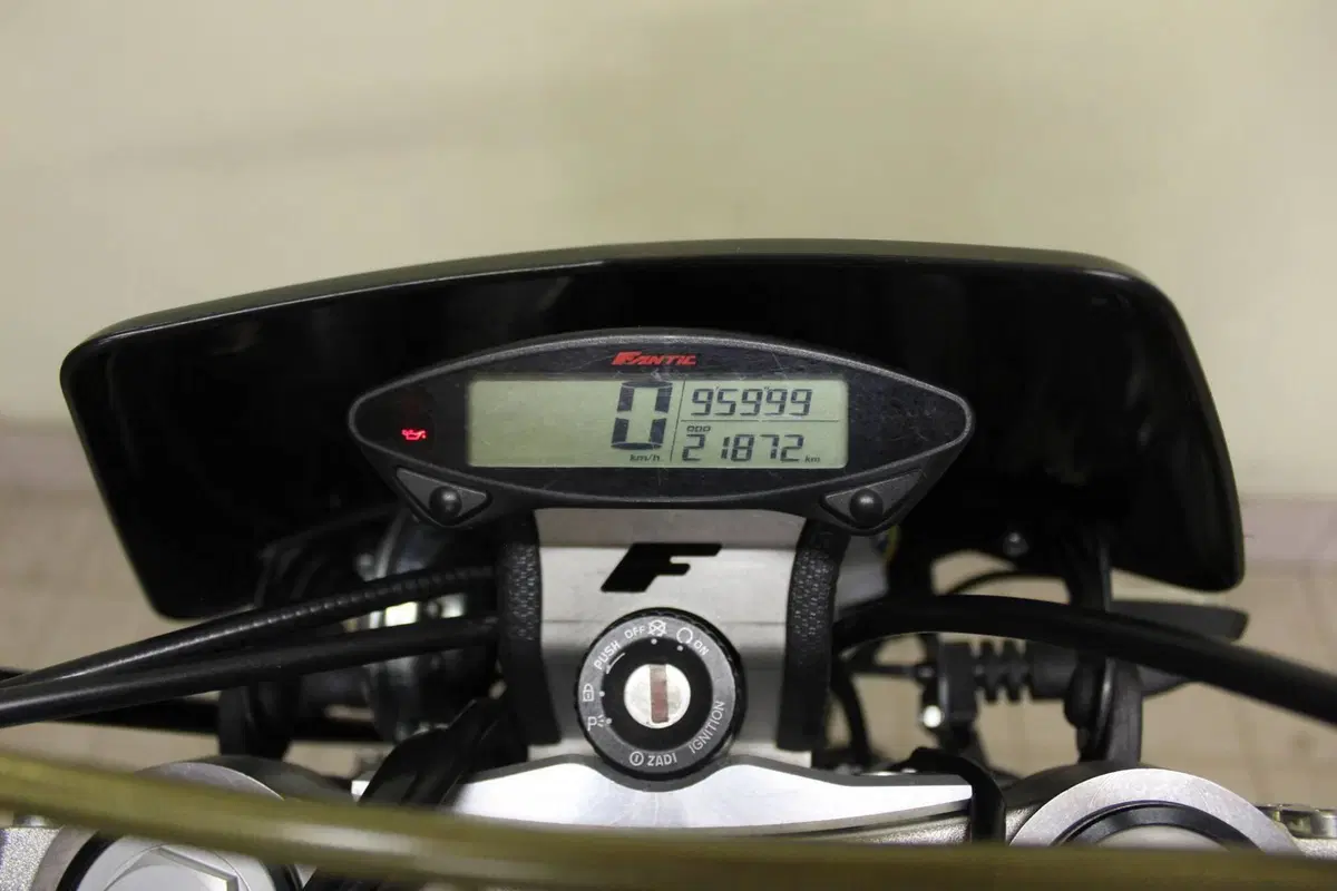 Fantic Motor Motard 50 Performance 2t (2020) (8)