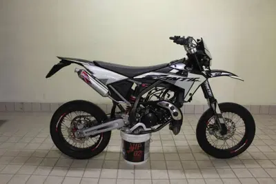 Fantic Motor Motard 50 Performance 2t (2020) usata