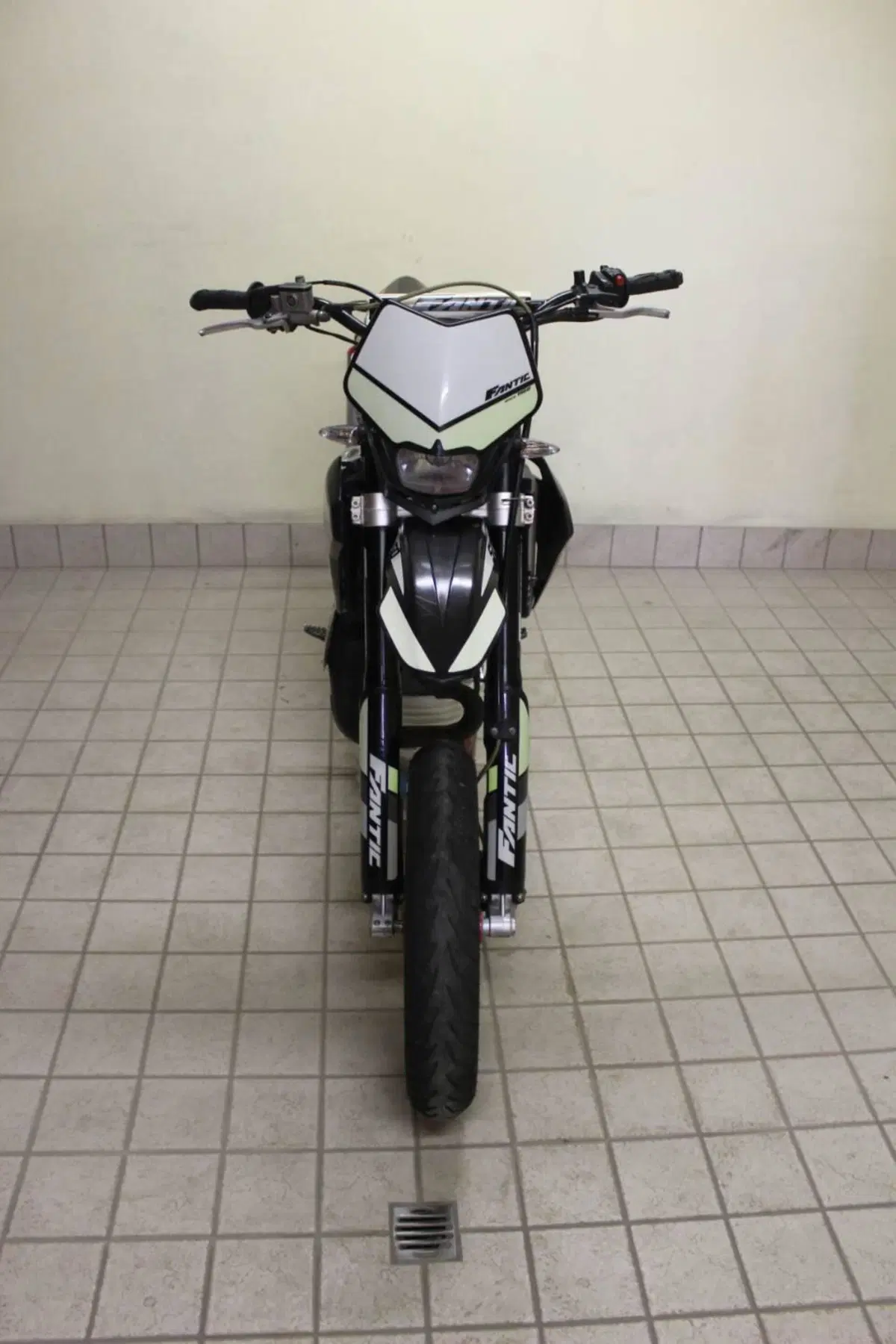 Fantic Motor Motard 50 Performance 2t (2020) (3)