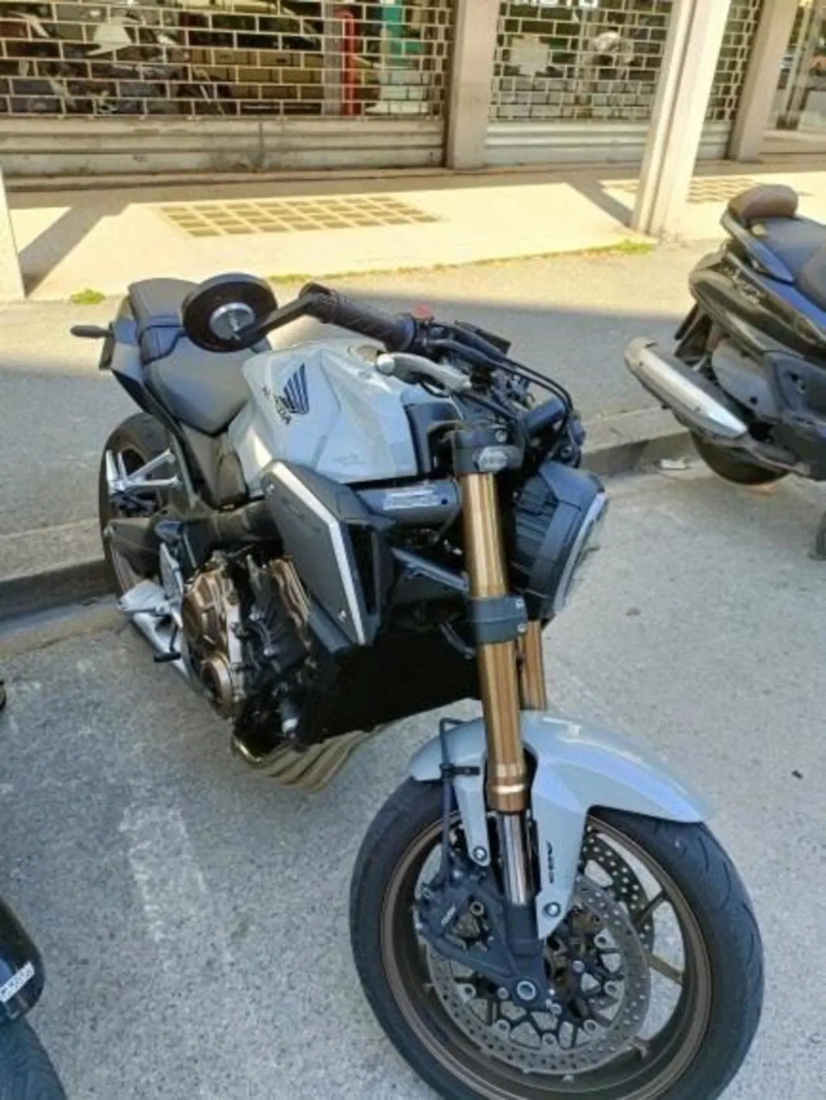 Honda CB 650 R (2021 - 23) (3)