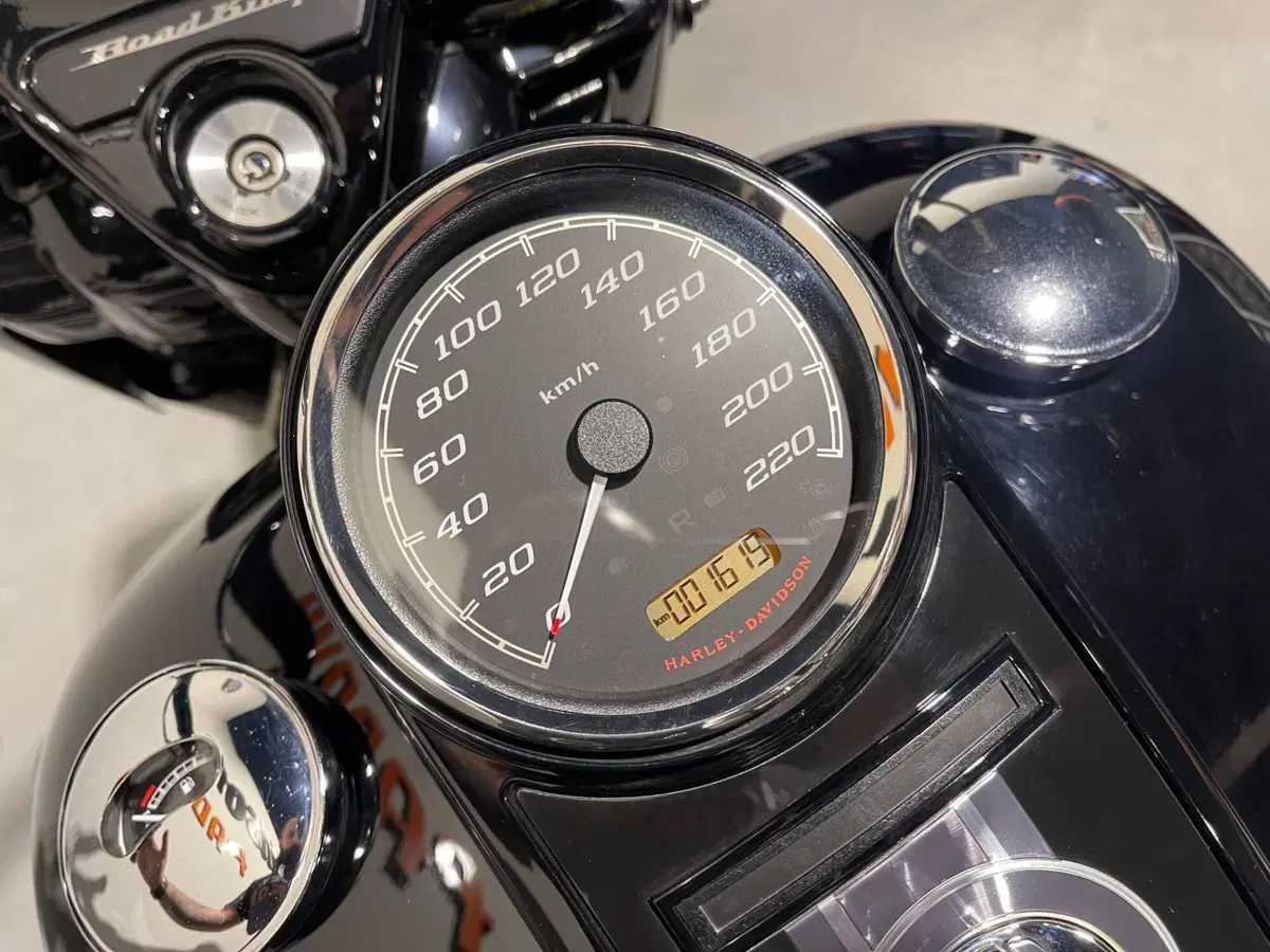 Harley-Davidson 114 Road King Special (2019 - 20) - FLHR (8)