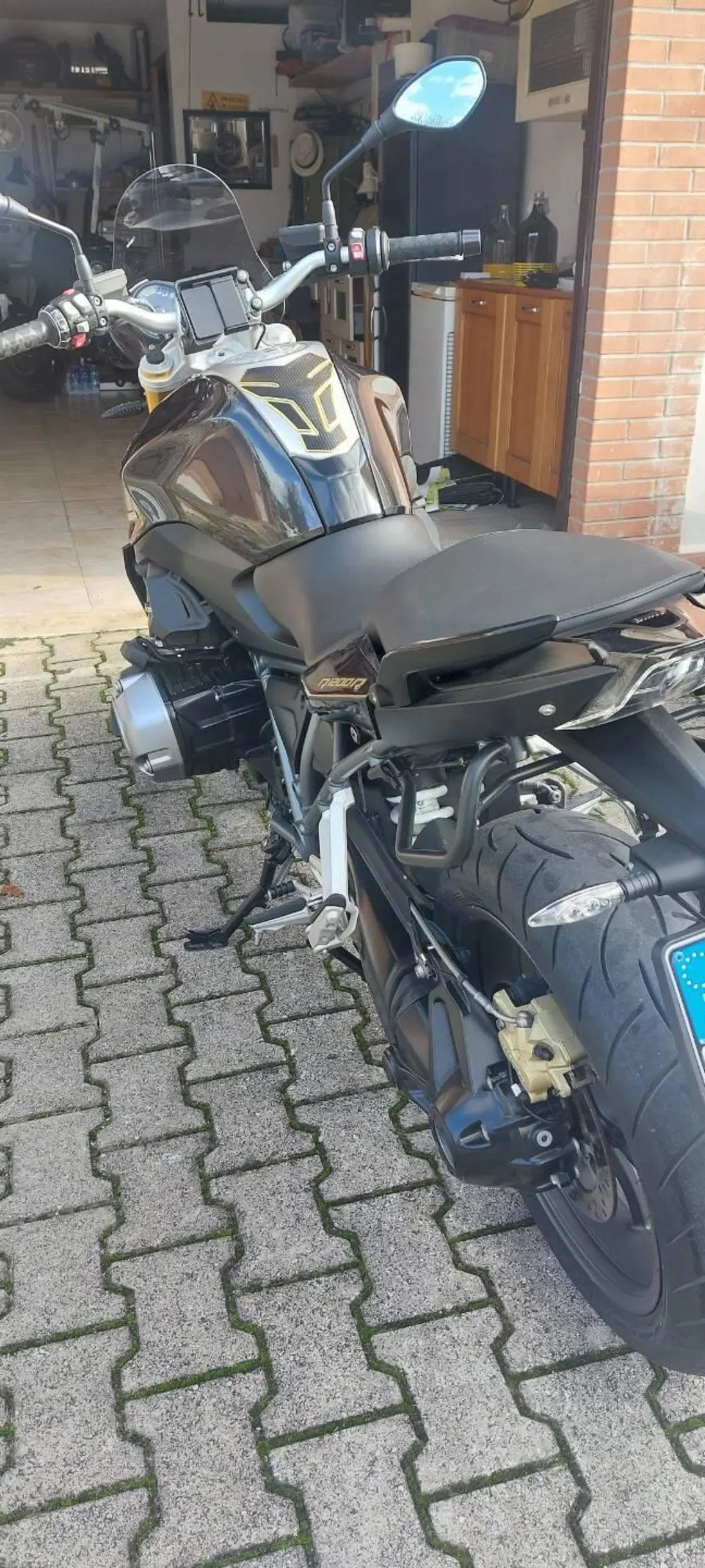Bmw R 1200 R (2015 - 16) (2)