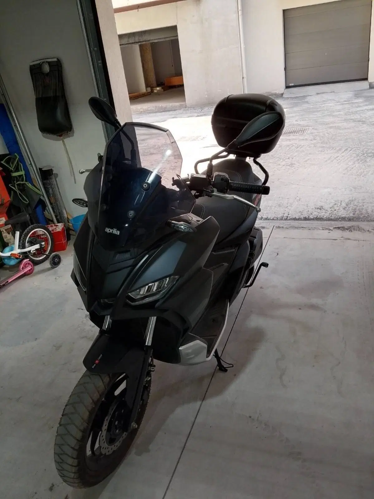 Aprilia SR GT 200 (2022 - 24)