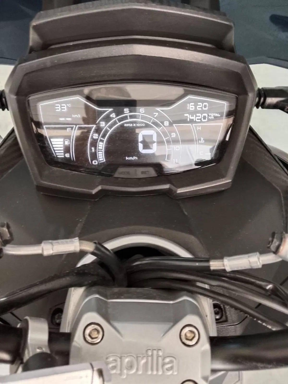 Aprilia SR GT 200 (2022 - 24) (2)