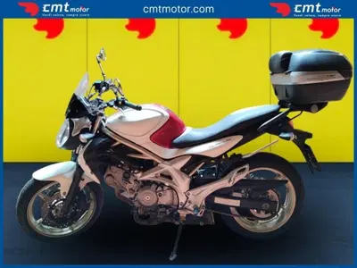 Suzuki Gladius 650 SFV (2009 - 15) usata