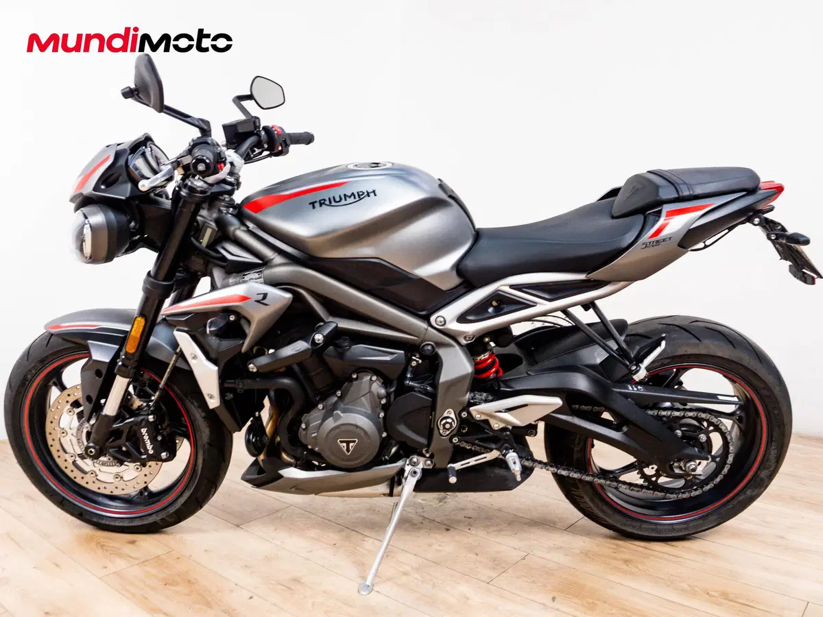 Triumph Street Triple 765 R (2023 - 26) (6)