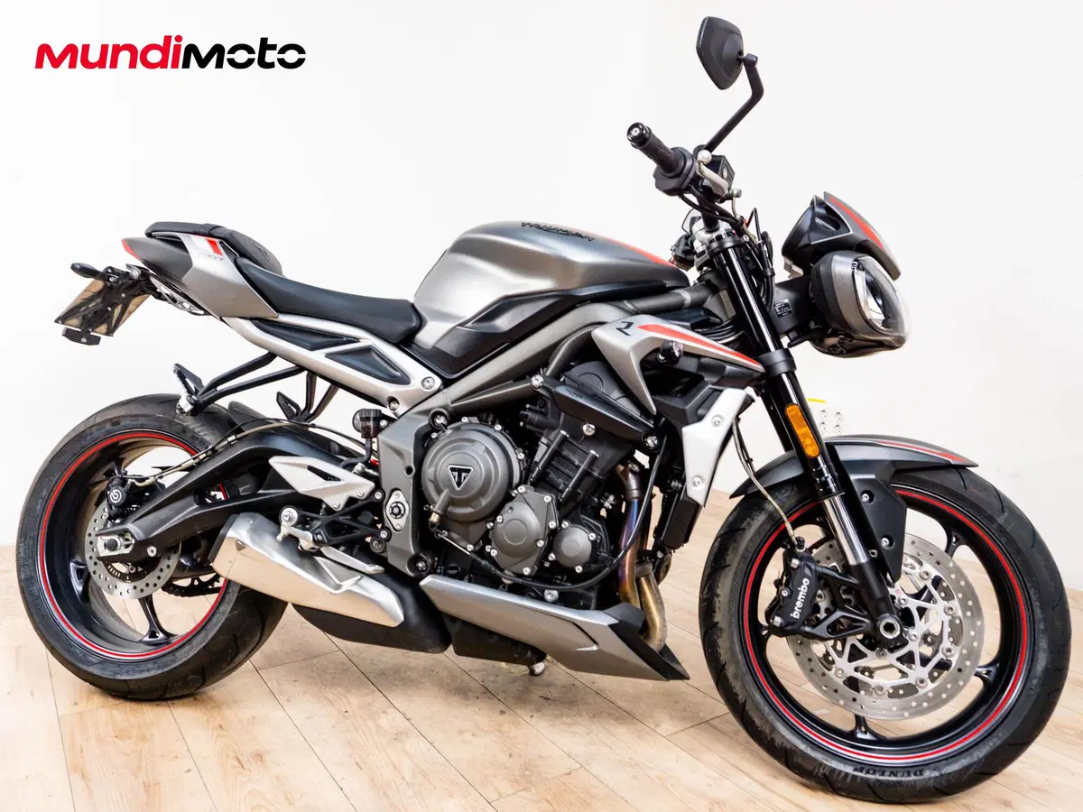 Triumph Street Triple 765 R (2023 - 26) (2)