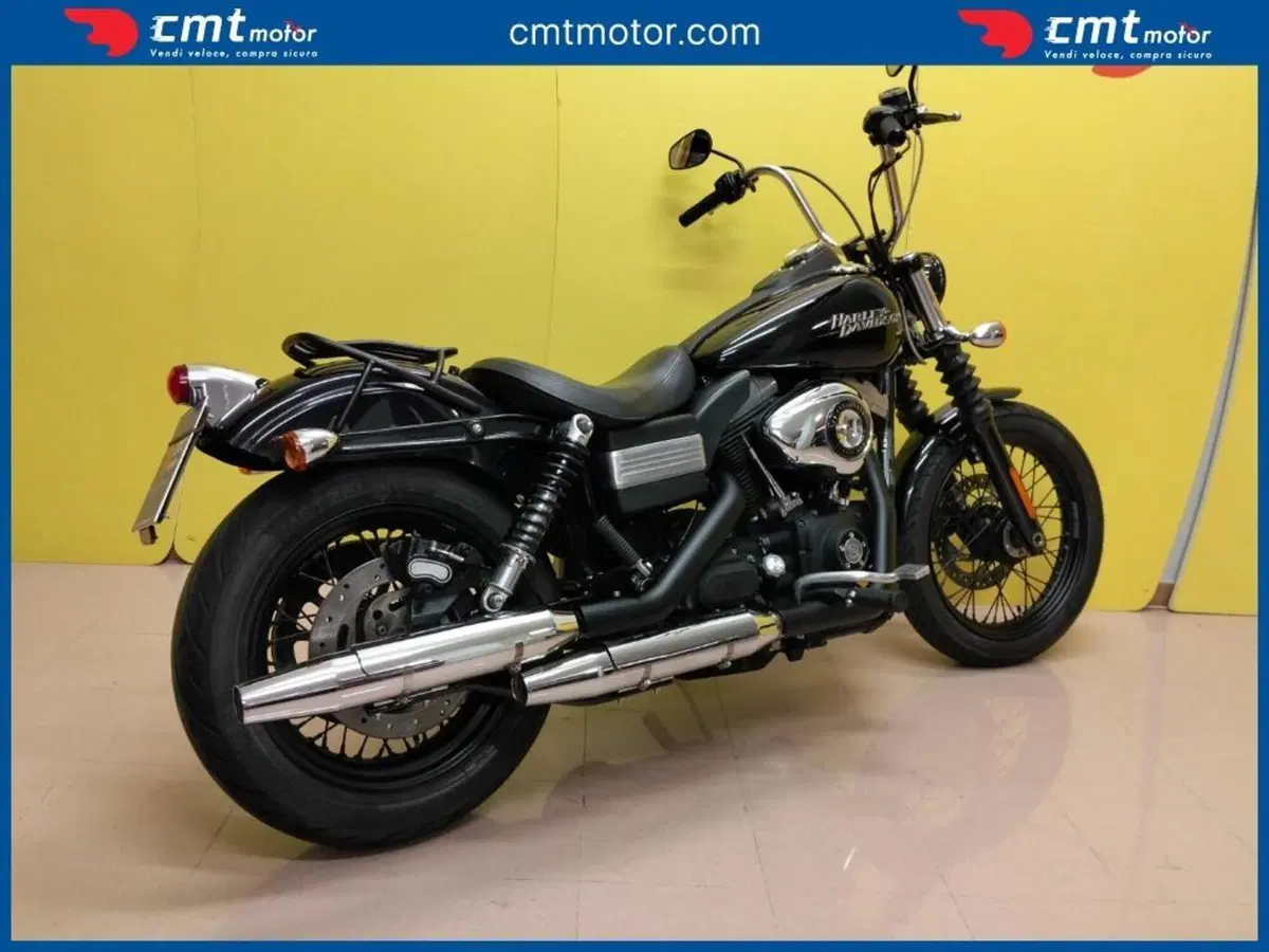Harley-Davidson 1584 Street Bob (2008 - 15) - FXDB (4)
