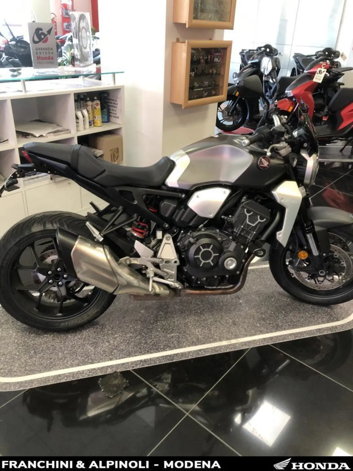 Honda CB 1000 R Neo Sport Cafè (2018 - 20) (4)