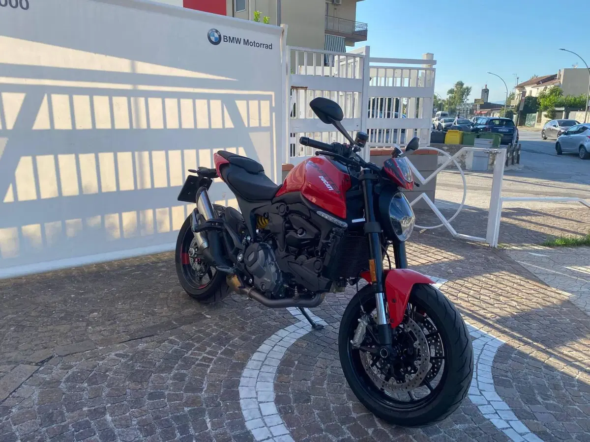 Ducati Monster 937 + (2021 - 25) (3)