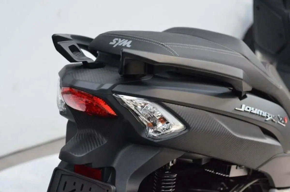 Sym Joymax 300 Z (2025 - 26) (6)
