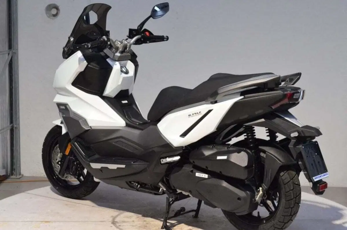 Sym ADX 300 (2024 - 26) (14)