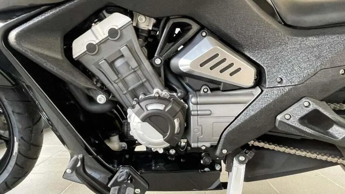 Benda Motorcycles LFC 700 (2024 - 26) (7)
