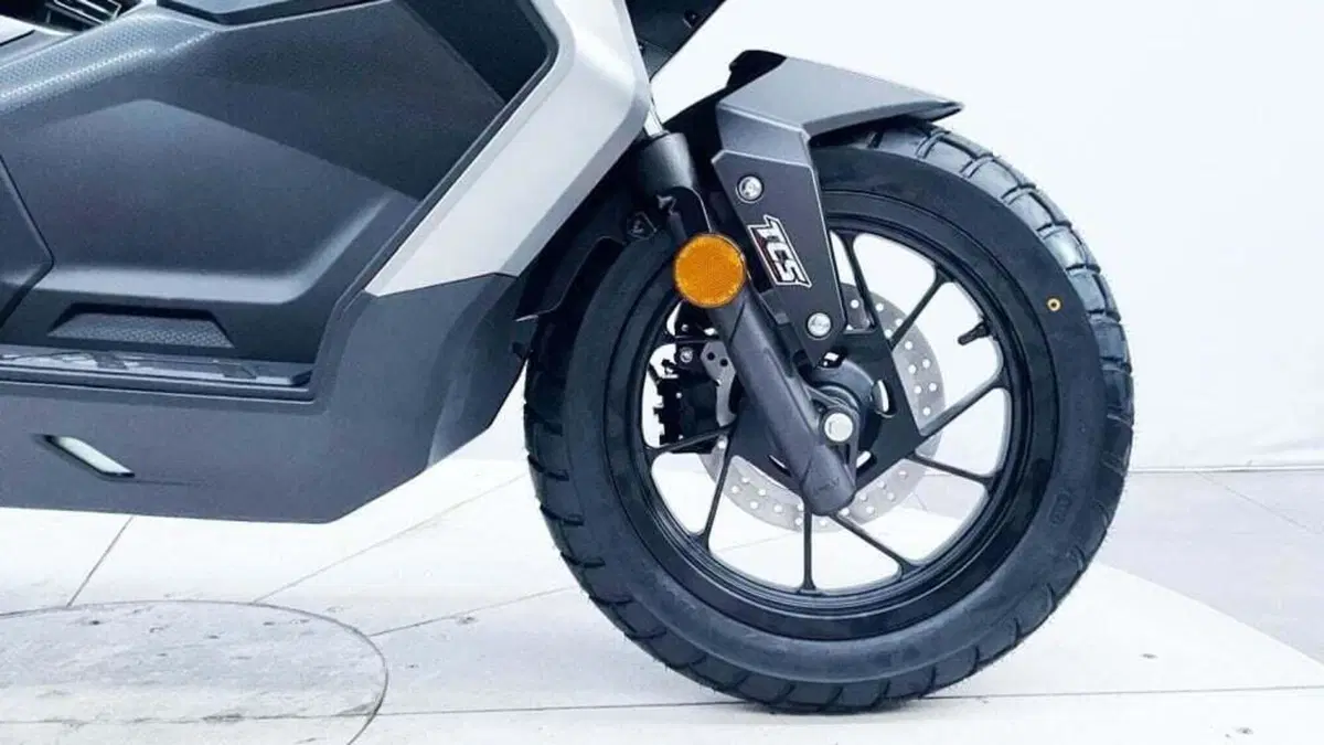 Voge Sfida SR1 ADV (2023 - 26) (4)