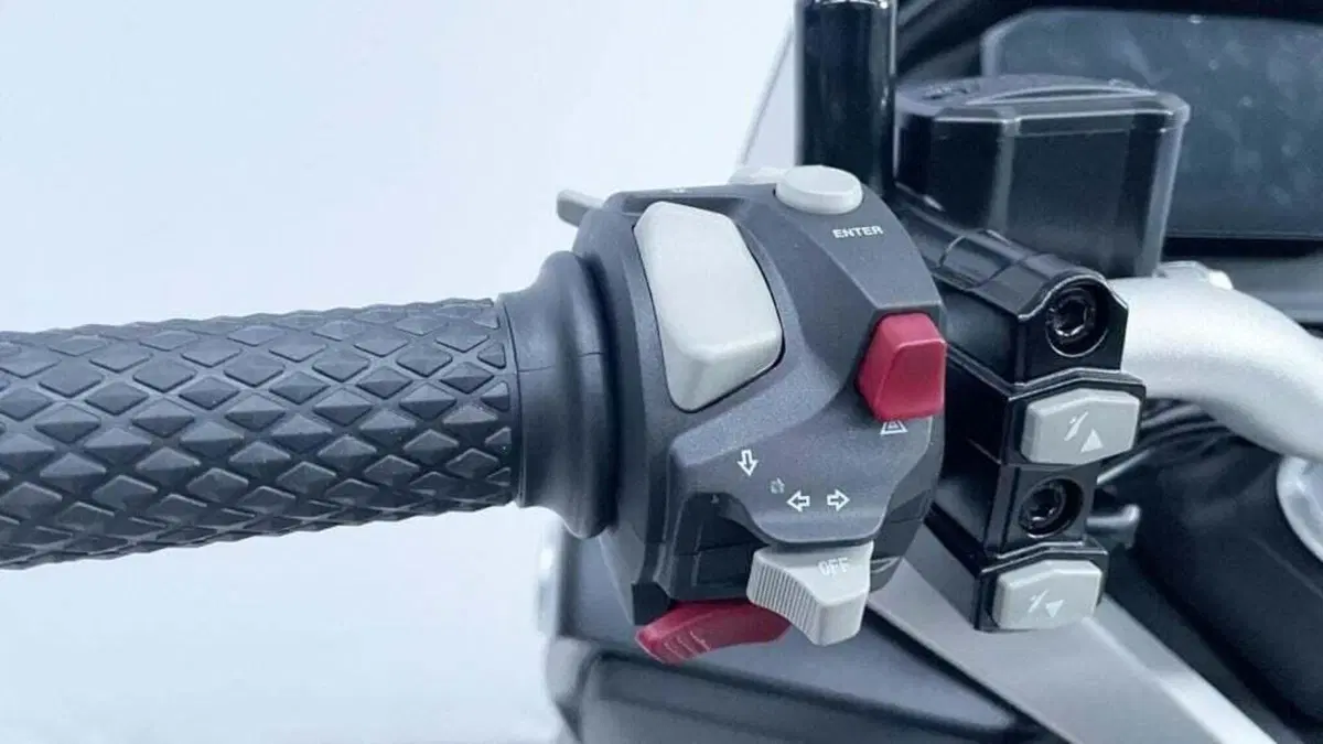 Voge Sfida SR1 ADV (2023 - 26) (9)