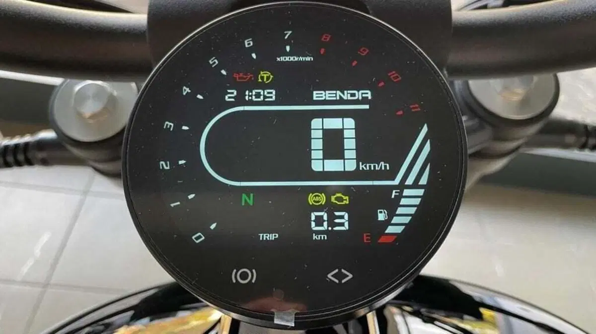 Benda Motorcycles Chinchilla 500 V2 (2025 - 26) (10)
