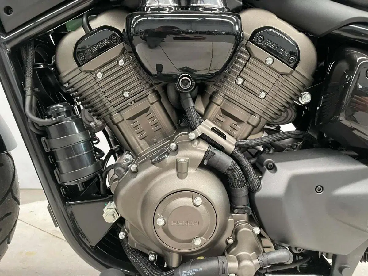 Benda Motorcycles Chinchilla 350 CVT Neo (2026) (12)