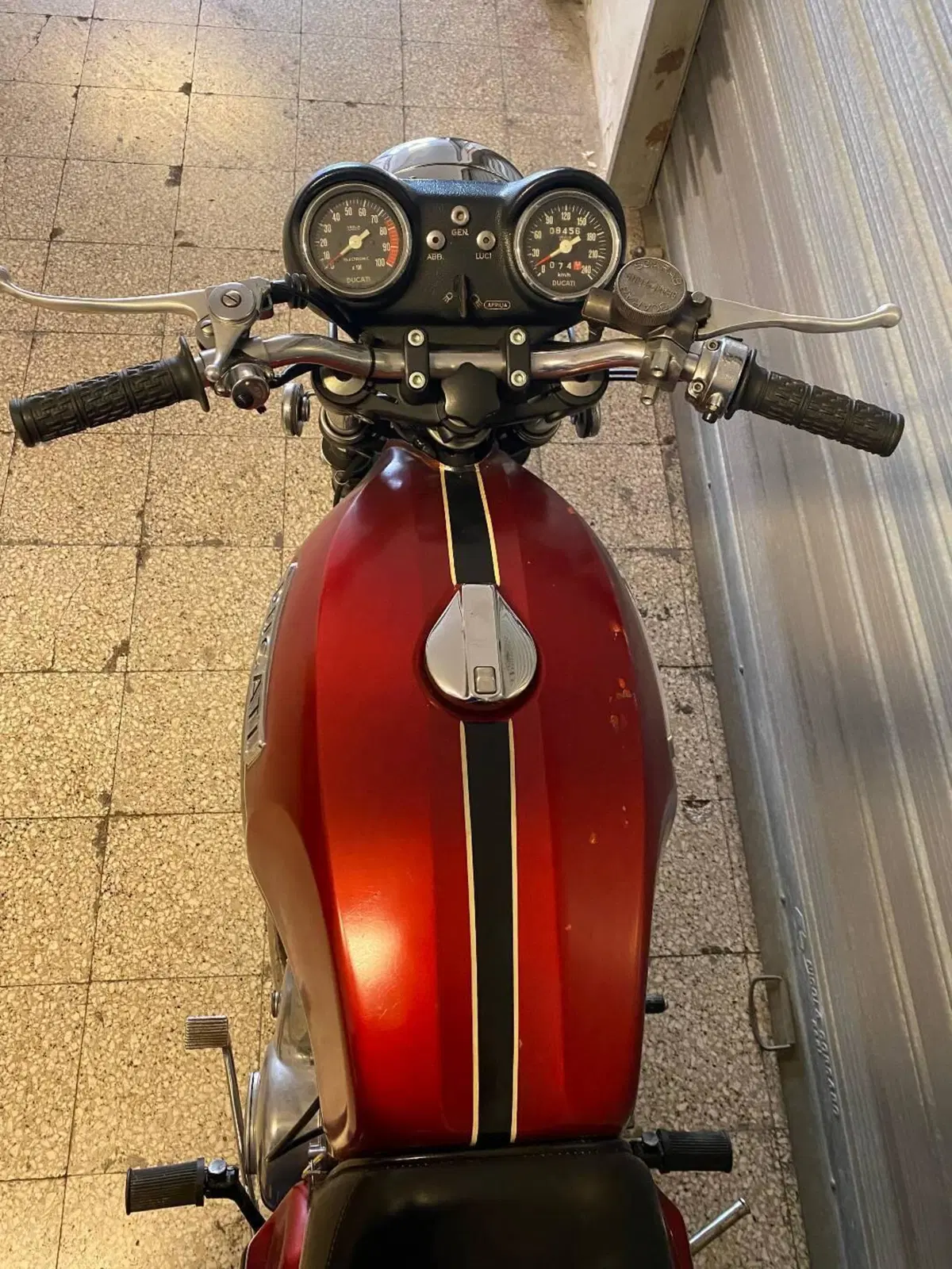 Ducati 750 GT (4)