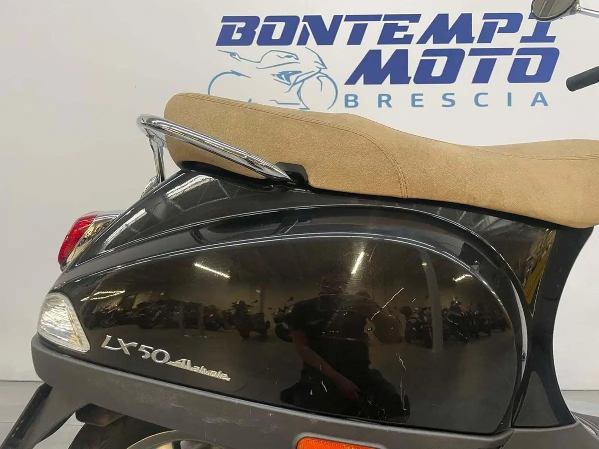 Vespa LX 50 4T (2009 - 14) (5)