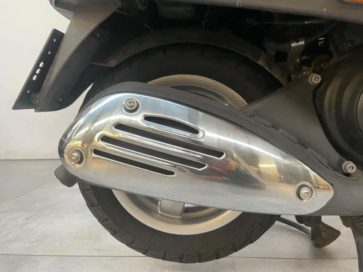 Vespa LX 50 4T (2009 - 14) (6)