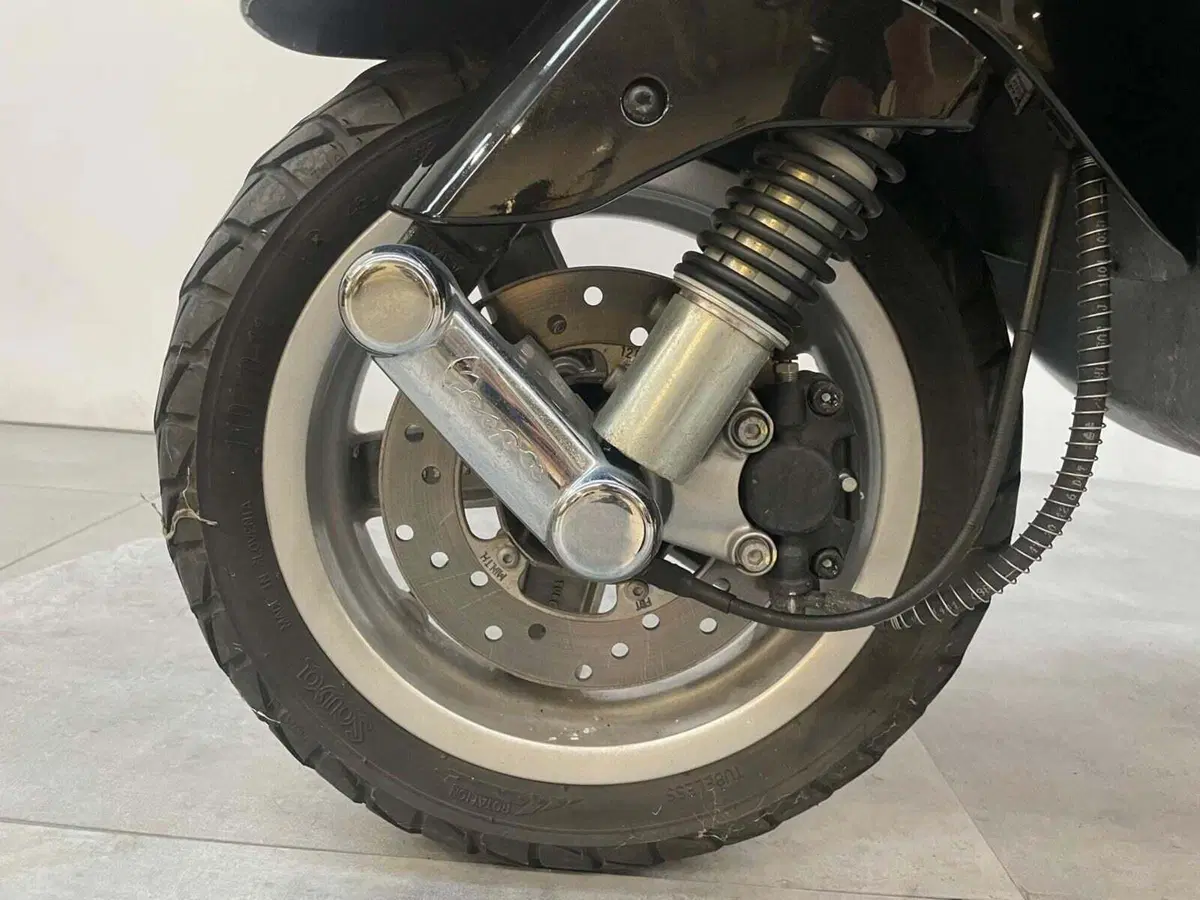 Vespa LX 50 4T (2009 - 14) (8)