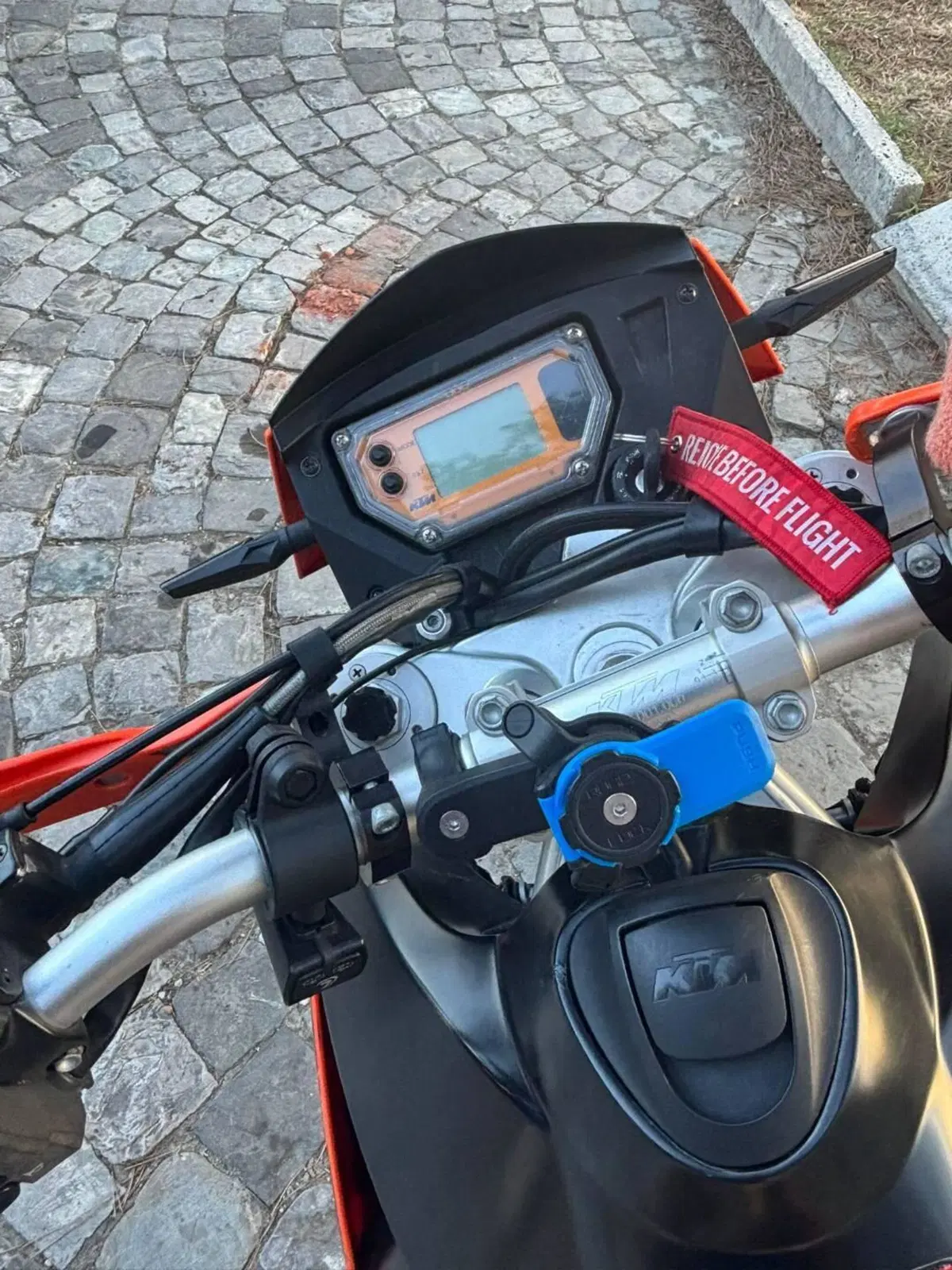 KTM 950 Supermoto (2006 - 08) (4)