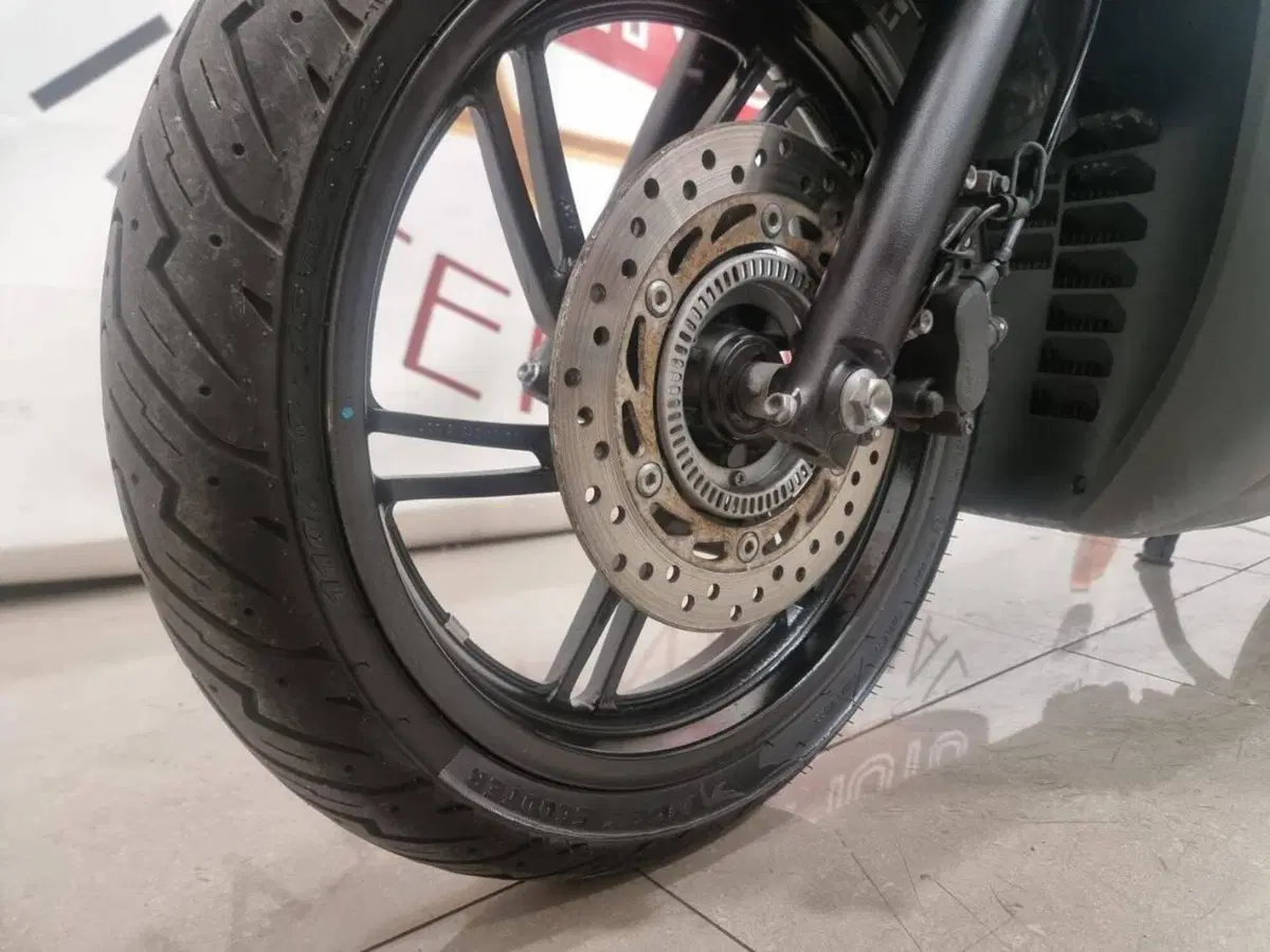 Honda SH 350i Sport (2025 - 26) (8)