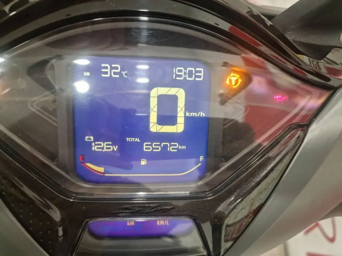 Honda SH 350i Sport (2025 - 26) (10)