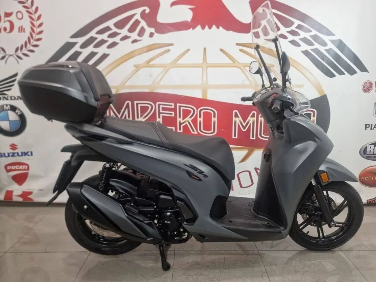 Honda SH 350i Sport (2025 - 26) (2)